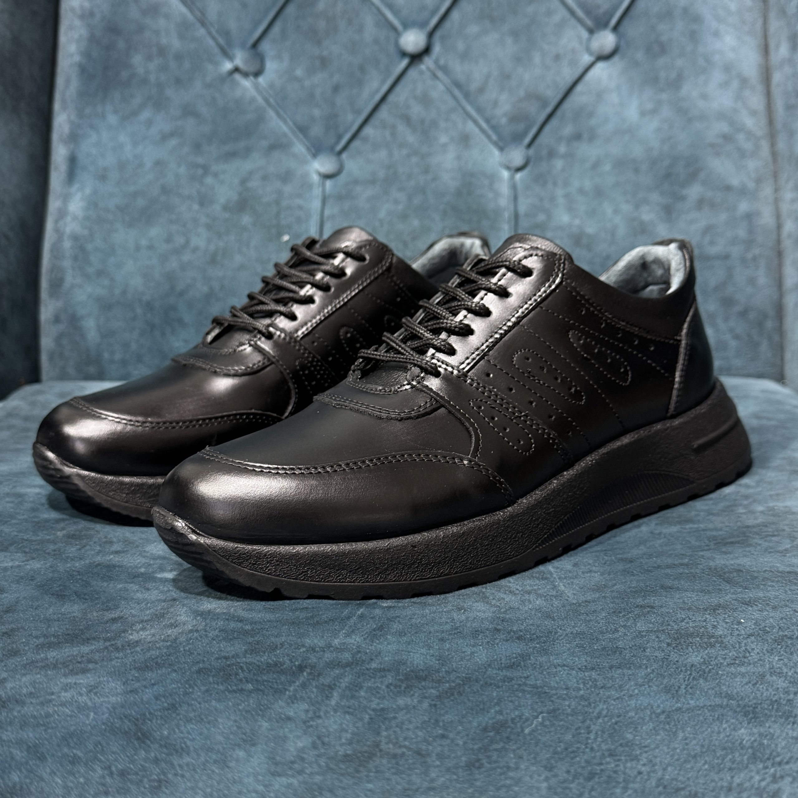 کفش چرم اسپرت مردانه مدل ساعتی رونیک